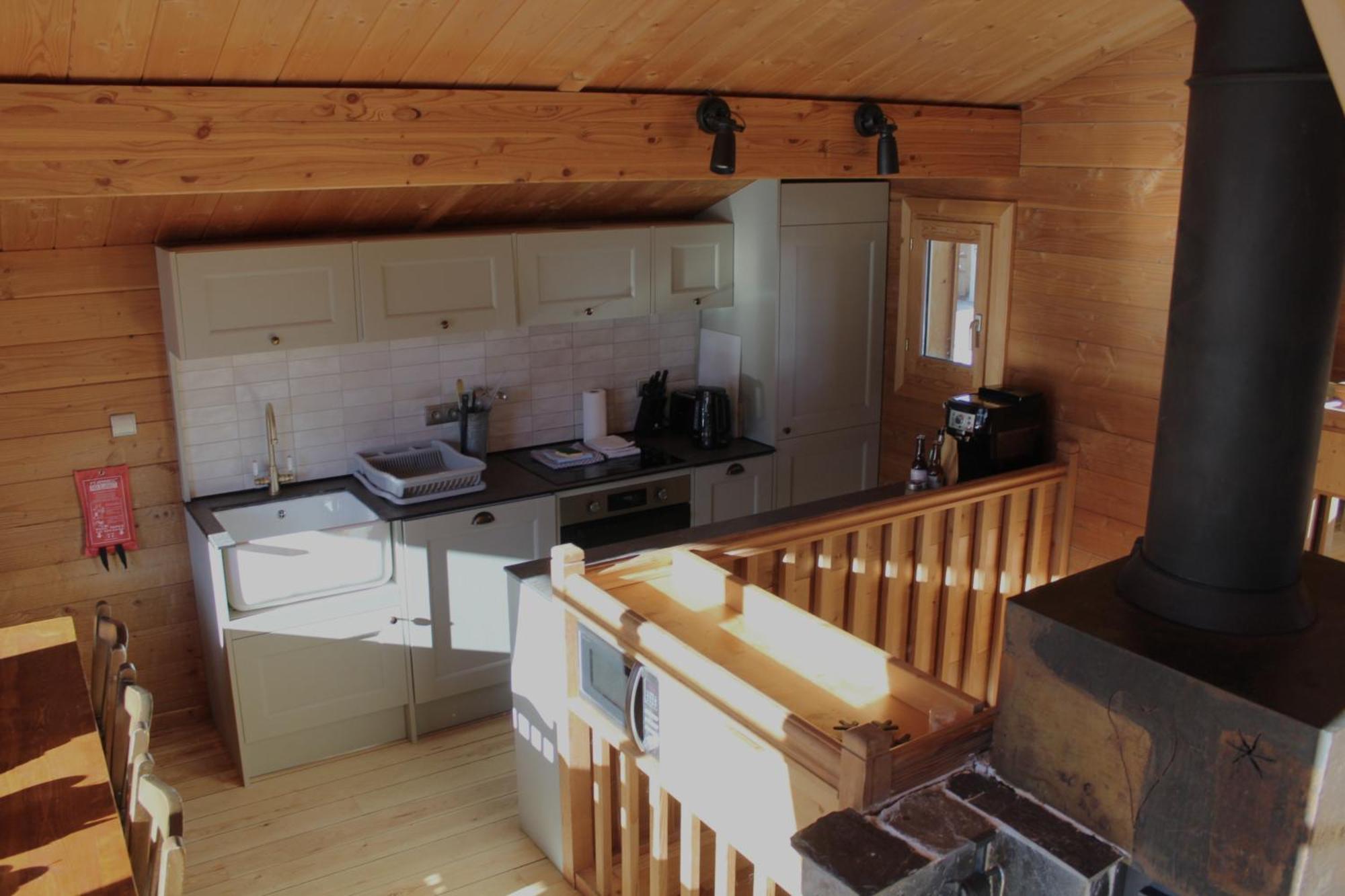 Cosy 4 Bedroom Chalet With Hot Tub Saint-Marcel  Ngoại thất bức ảnh